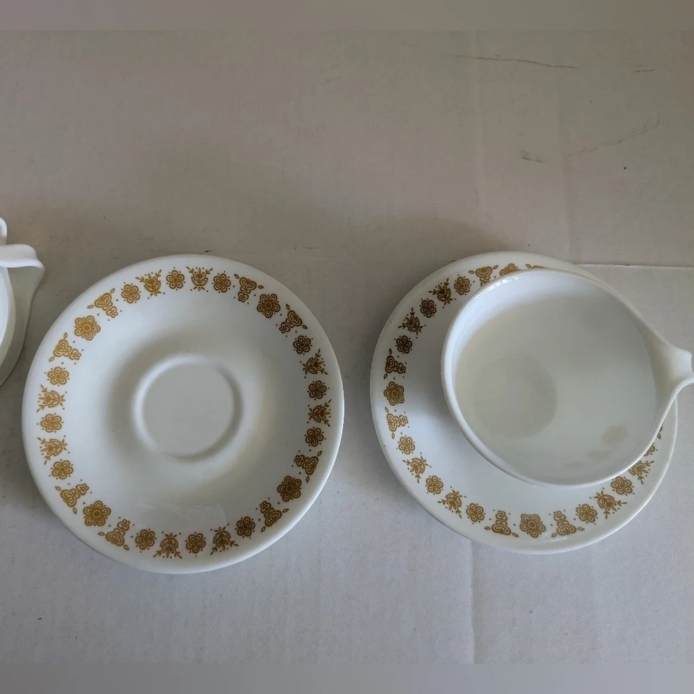 Set Of 5 butterfly gold Corelle Teacup And Saucer.